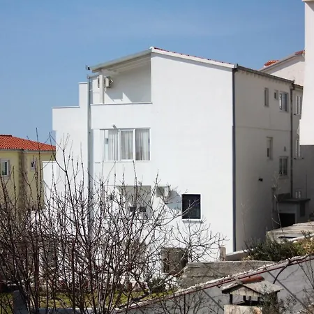 Appartement Nemira 6070d *