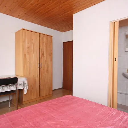 Nemira 6070d Apartmán Tice